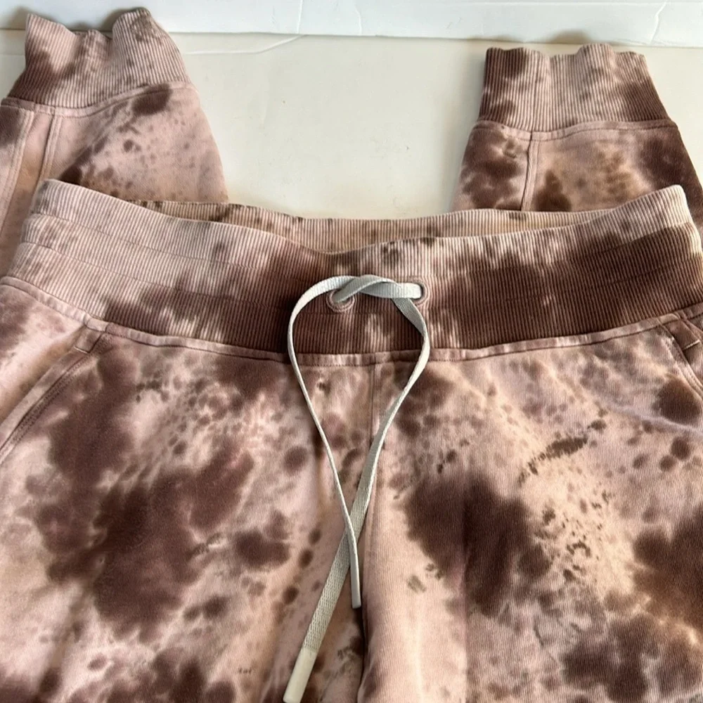 Lululemon Warm Down Jogger marble maroon pink tie dye drawstring waist pockets